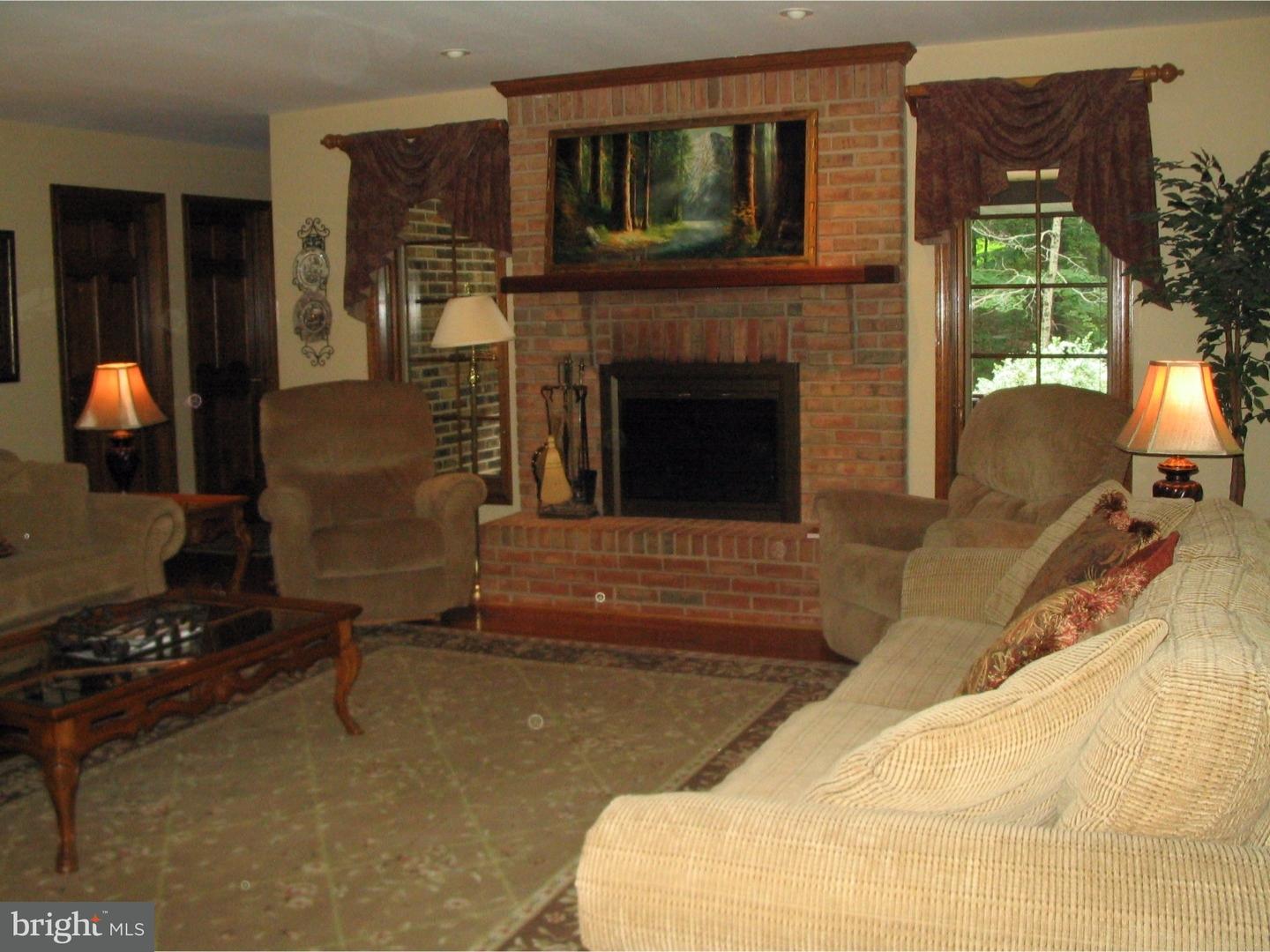 976 Old Dolington Road Newtown, PA 18940 - Photo 10 of 22 Family Room