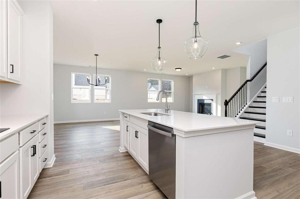 728 Coventry Cv Way Acworth, GA 30102 - Photo 3 of 46