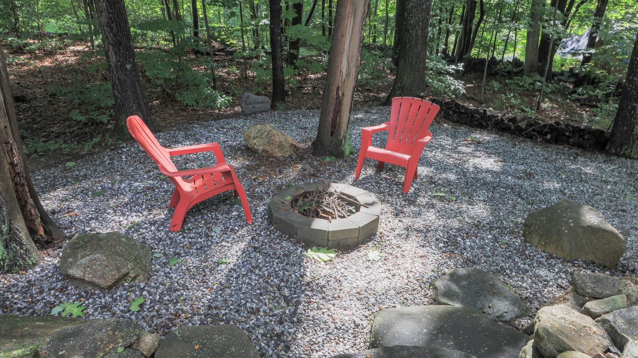391 Wallace Road Bedford, NH 03110 - Photo 30 of 34 Gallery Image 30