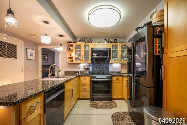 $4,200 | 600 Queen Street, Unit 2208, Honolulu, HI 96813