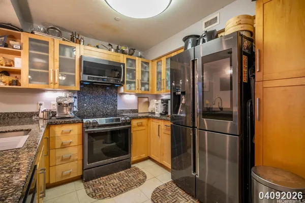 $4,200 | 600 Queen Street, Unit 2208, Honolulu, HI 96813