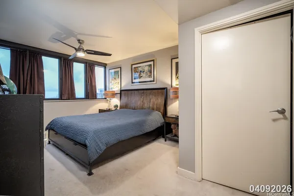 $4,200 | 600 Queen Street, Unit 2208, Honolulu, HI 96813