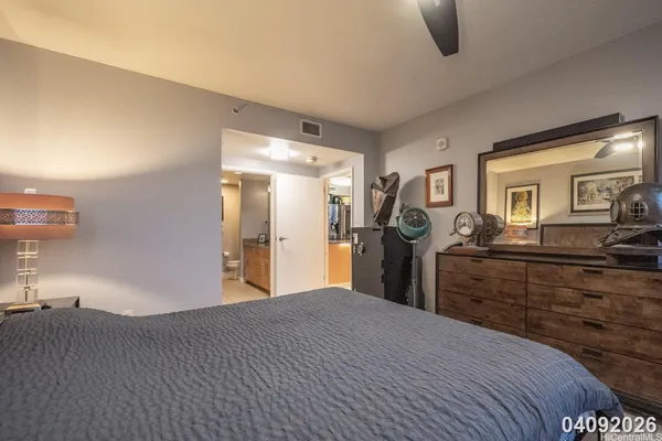 $4,200 | 600 Queen Street, Unit 2208, Honolulu, HI 96813