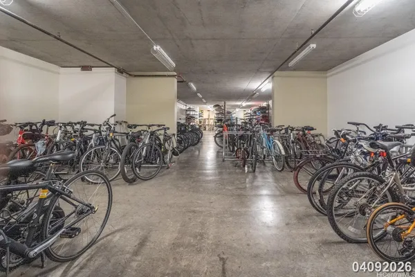 $4,200 | 600 Queen Street, Unit 2208, Honolulu, HI 96813