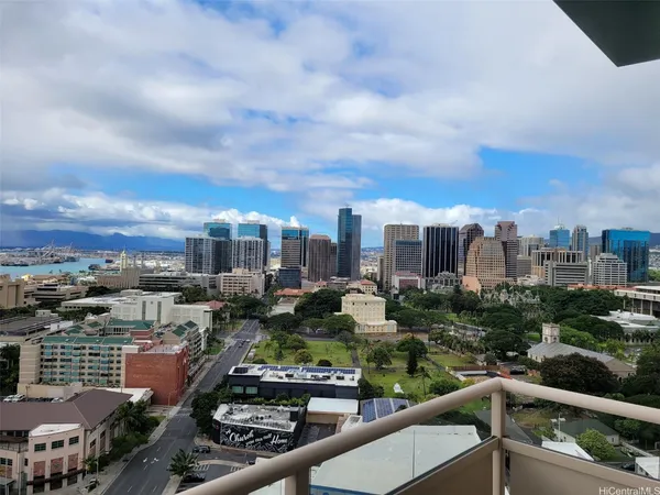$4,200 | 600 Queen Street, Unit 2208, Honolulu, HI 96813