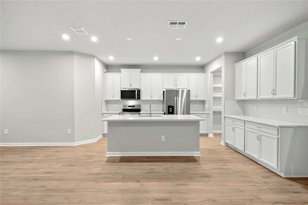 3416 Timber Xing Avenue Brandon, FL 33511 - Photo 6 of 38