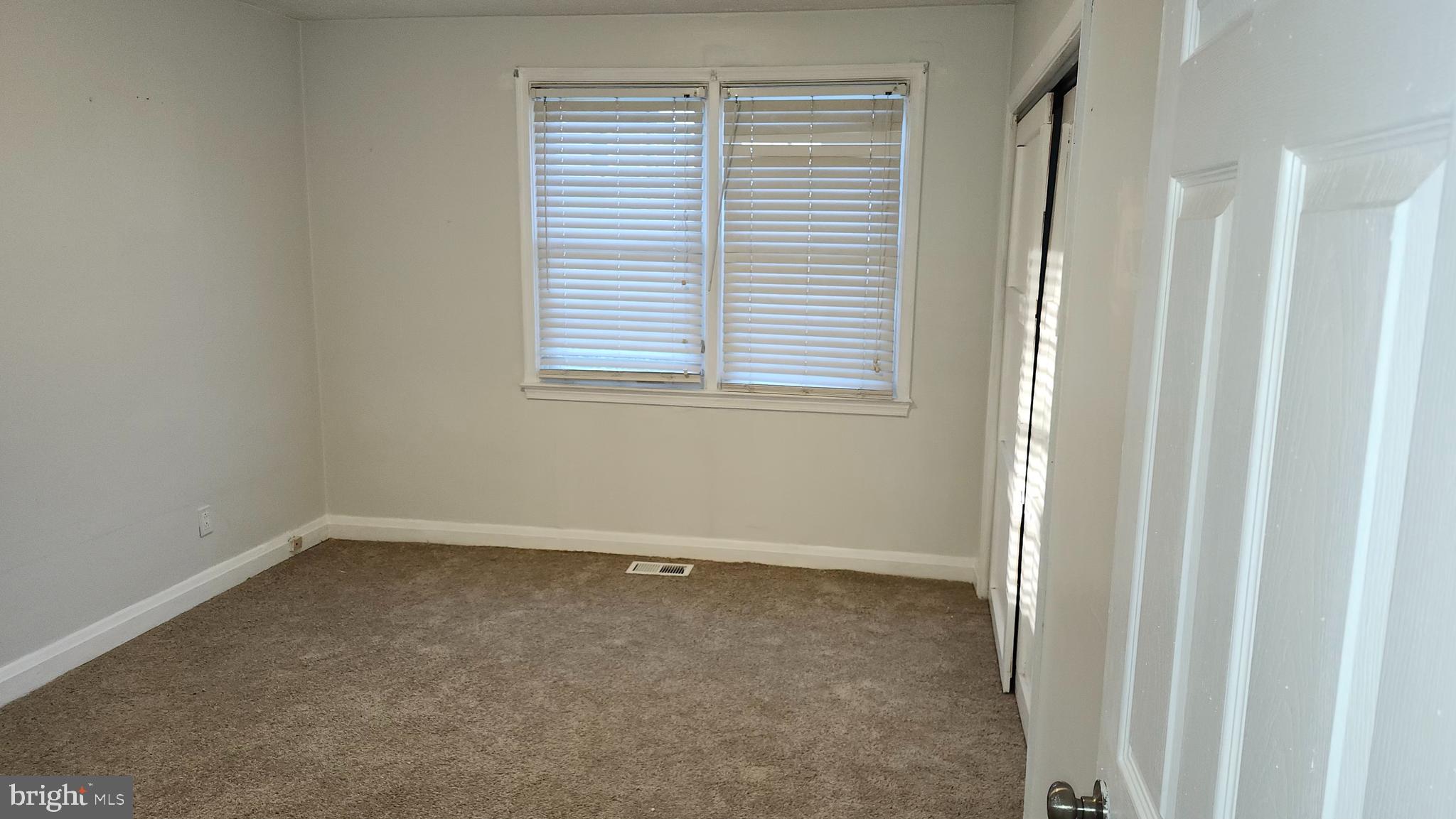 6403 Walnut Street Baltimore, MD 21207 - Photo 31 of 36