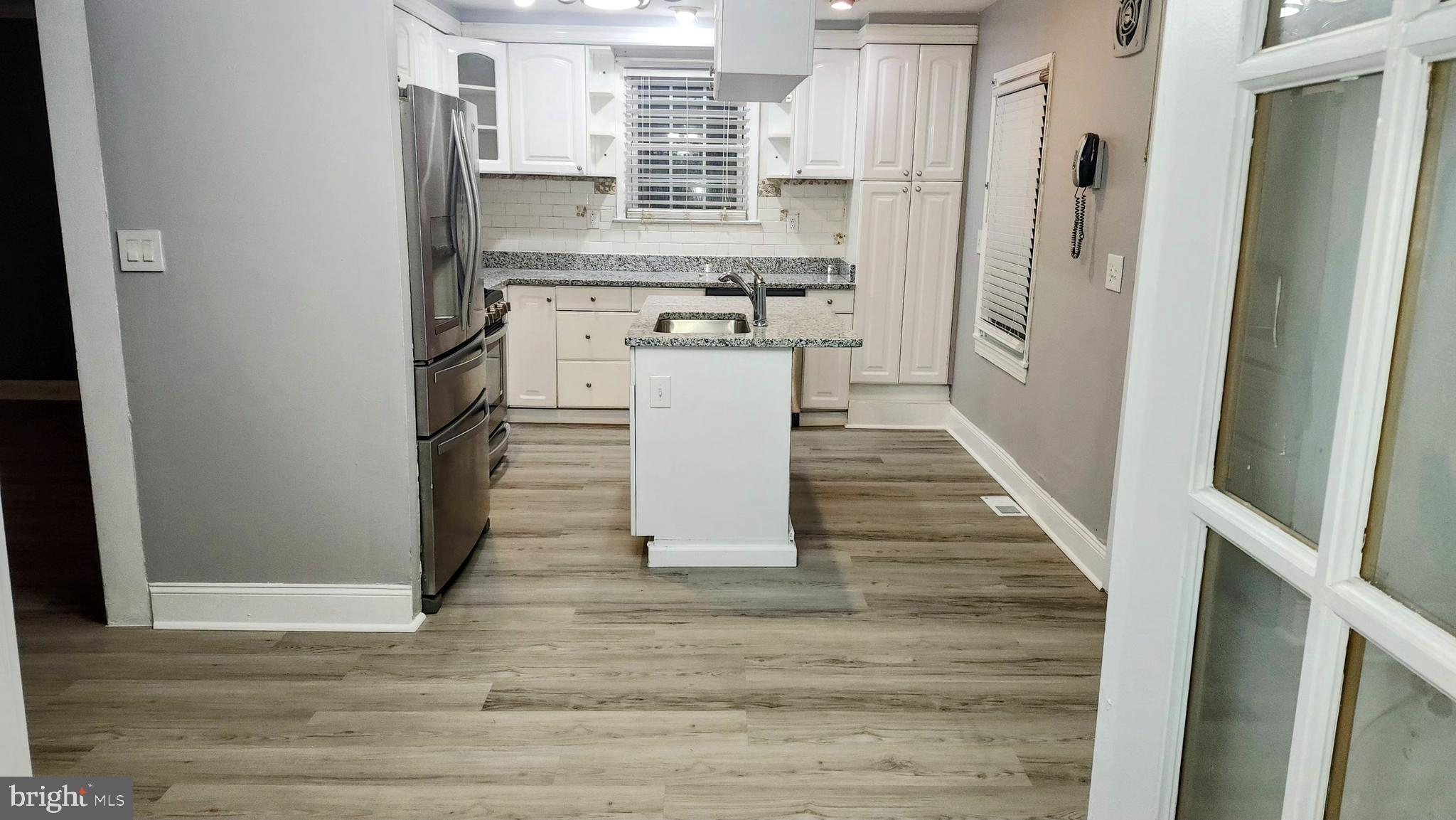 6403 Walnut Street Baltimore, MD 21207 - Photo 4 of 36