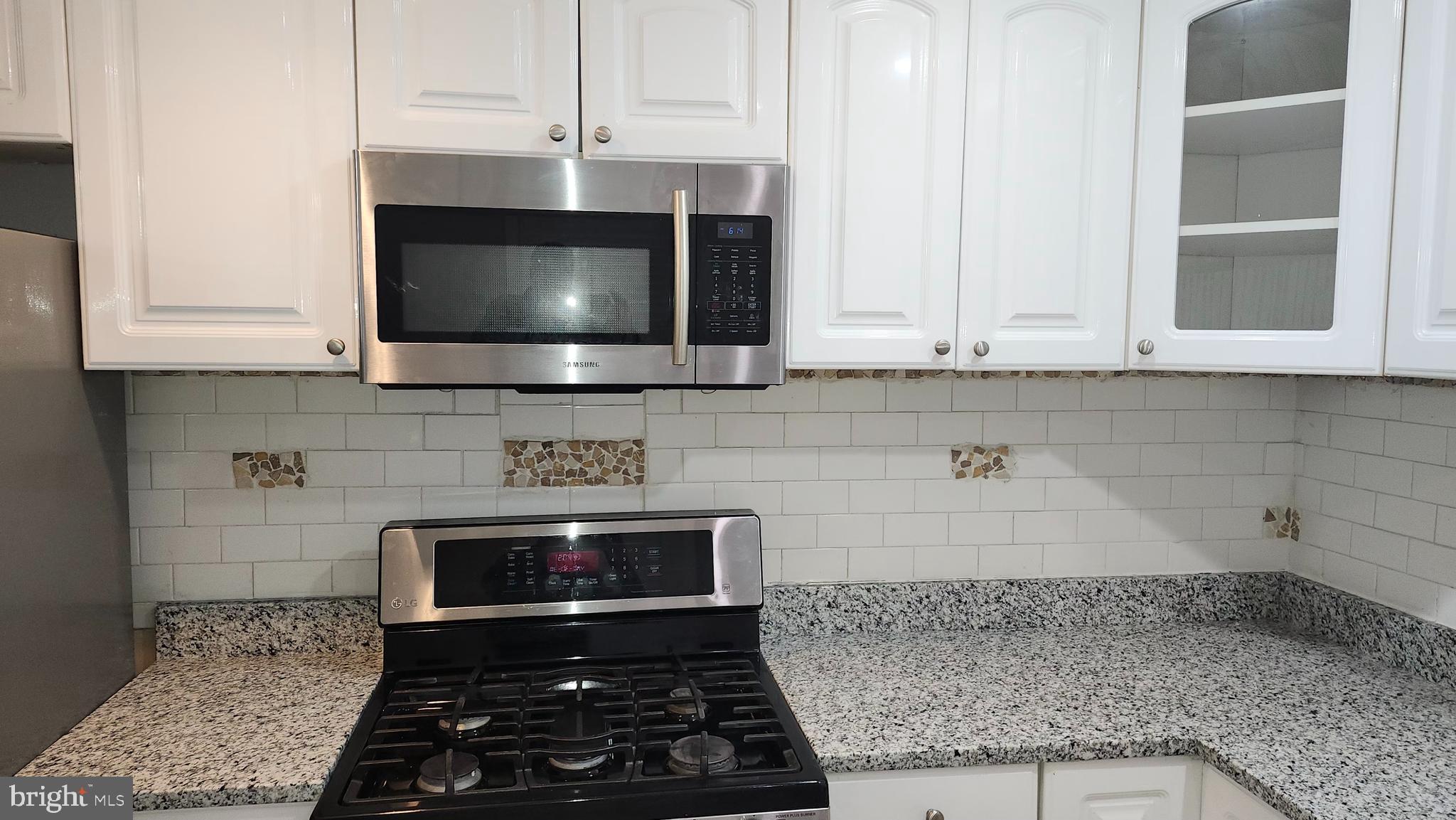 6403 Walnut Street Baltimore, MD 21207 - Photo 5 of 36