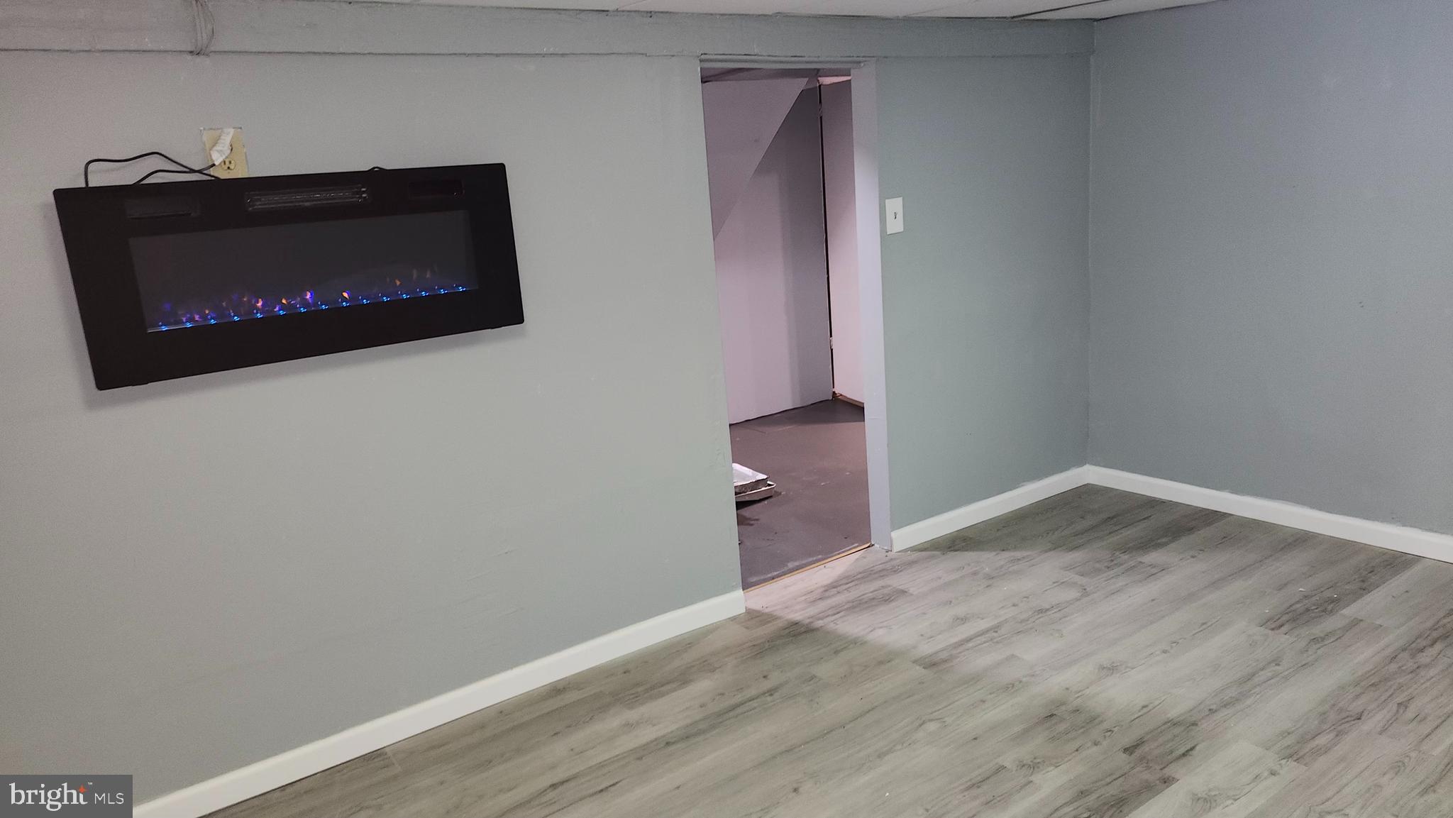 6403 Walnut Street Baltimore, MD 21207 - Photo 7 of 36