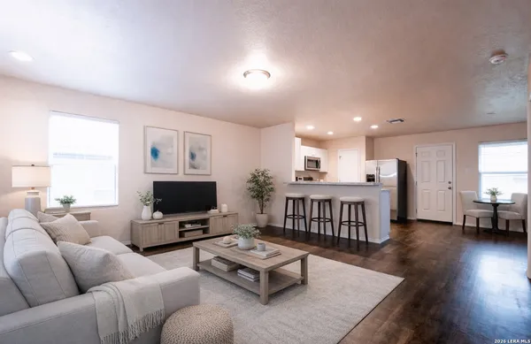 $1,645 | 7114 Lunar Eclipse, Converse, TX 78109