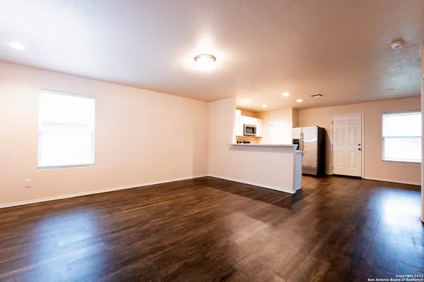 $1,645 | 7114 Lunar Eclipse, Converse, TX 78109