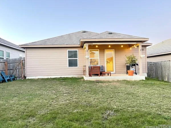 $1,645 | 7114 Lunar Eclipse, Converse, TX 78109