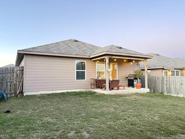 $1,645 | 7114 Lunar Eclipse, Converse, TX 78109