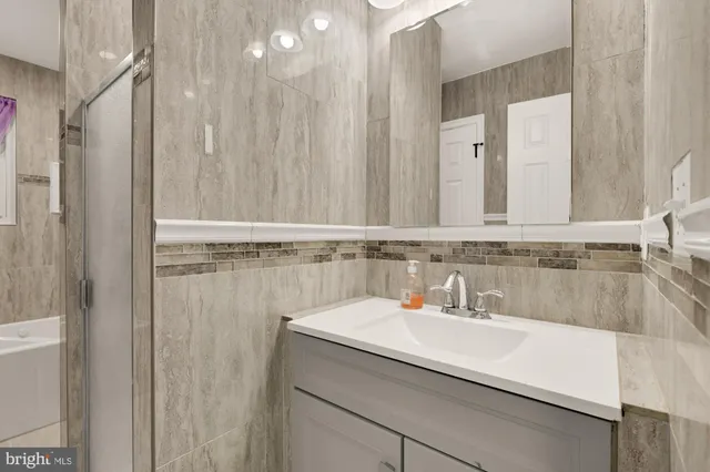 $415,000 | 5306 Plaza Circle, District Heights, MD 20747