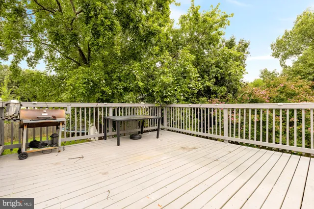 $415,000 | 5306 Plaza Circle, District Heights, MD 20747