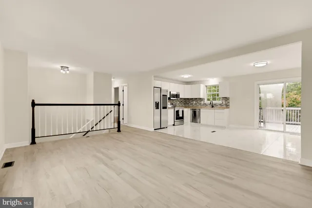 $415,000 | 5306 Plaza Circle, District Heights, MD 20747