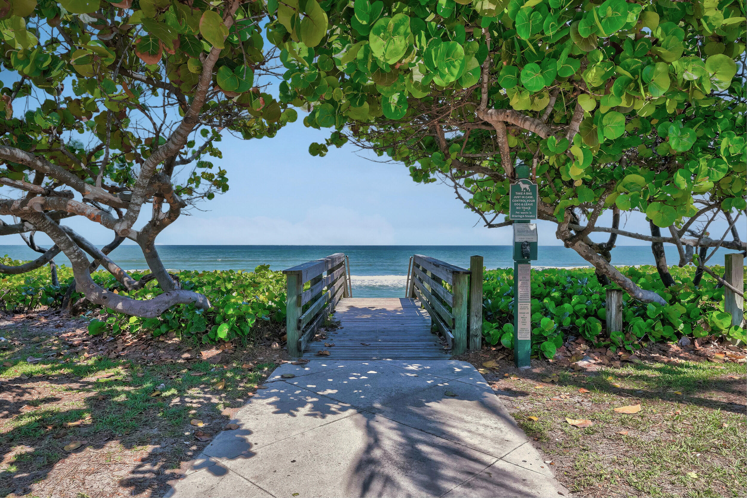 207 Mainsail Circle Jupiter, FL 33477 - Photo 12 of 19 Beach entrance