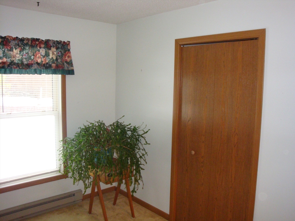 298 Keys Road Warren, MA 01585 - Photo 17 of 24