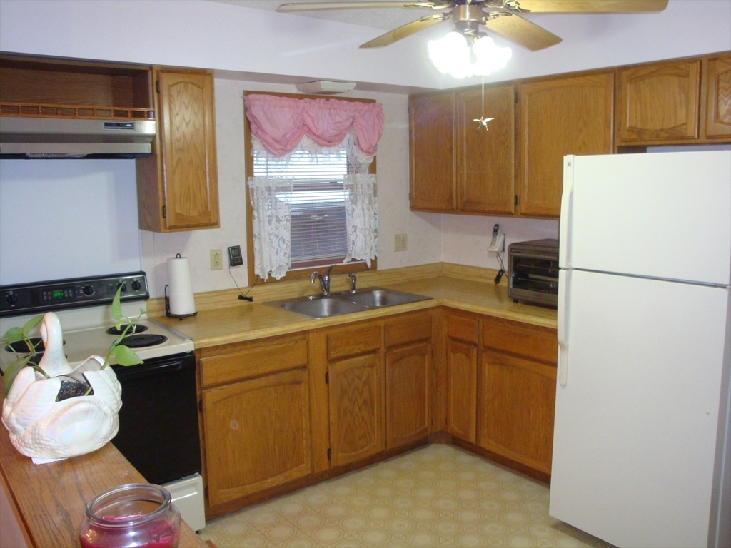 298 Keys Road Warren, MA 01585 - Photo 5 of 24