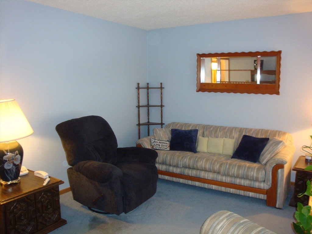 298 Keys Road Warren, MA 01585 - Photo 8 of 24