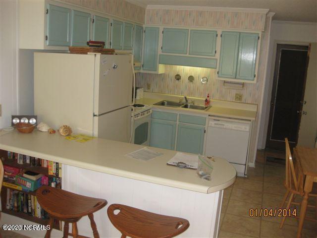 301 Commerce Way, Unit 346 Atlantic Beach, NC 28512 - Photo 24 of 36 Kitchen U346