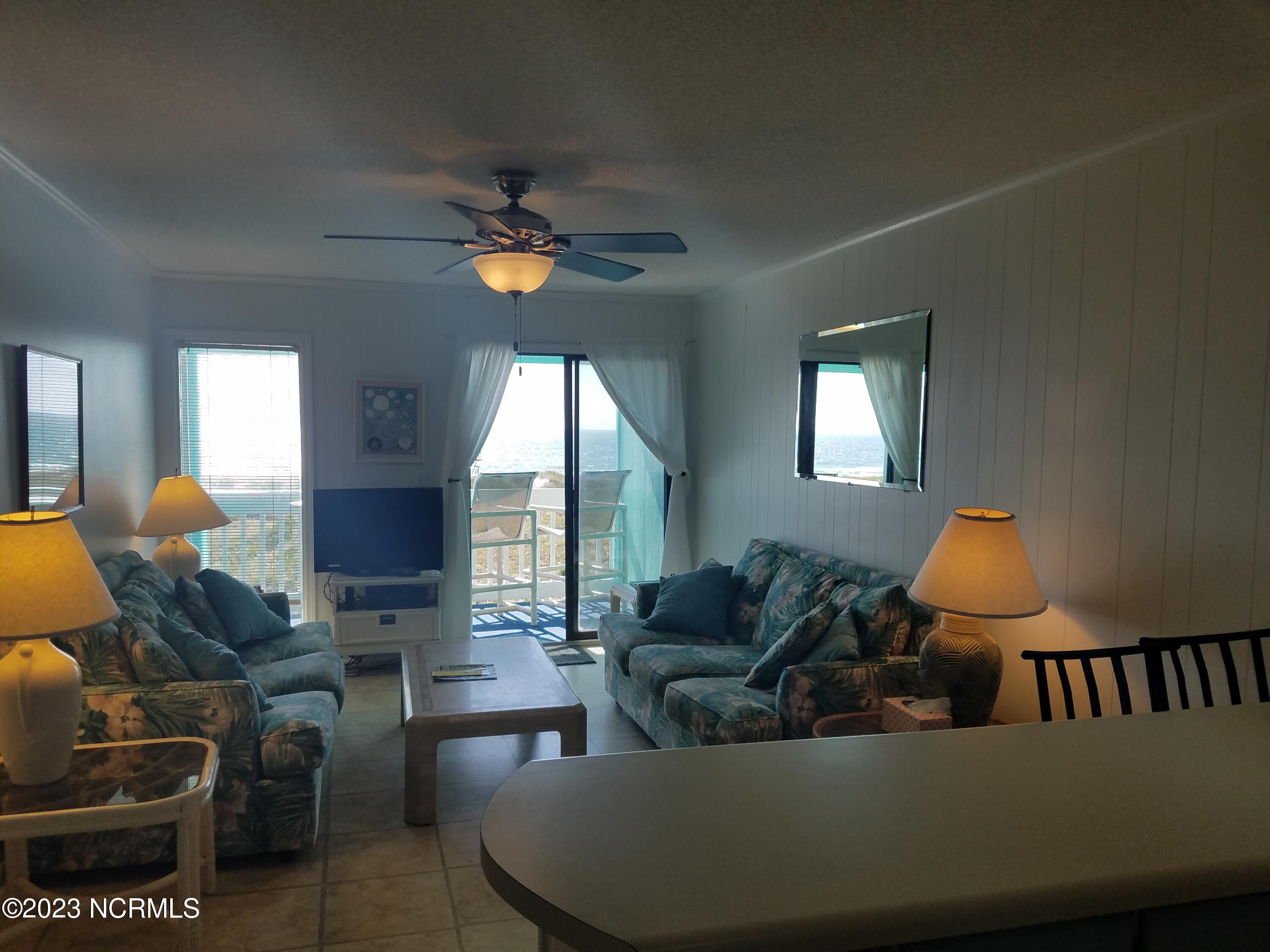 301 Commerce Way, Unit 346 Atlantic Beach, NC 28512 - Photo 34 of 36 Living room