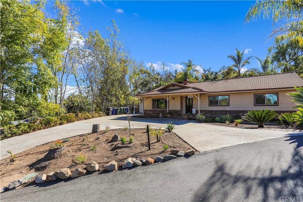 711 West Winterhaven Road Fallbrook, CA 92028 - Photo 1 of 1 Gallery Image 1