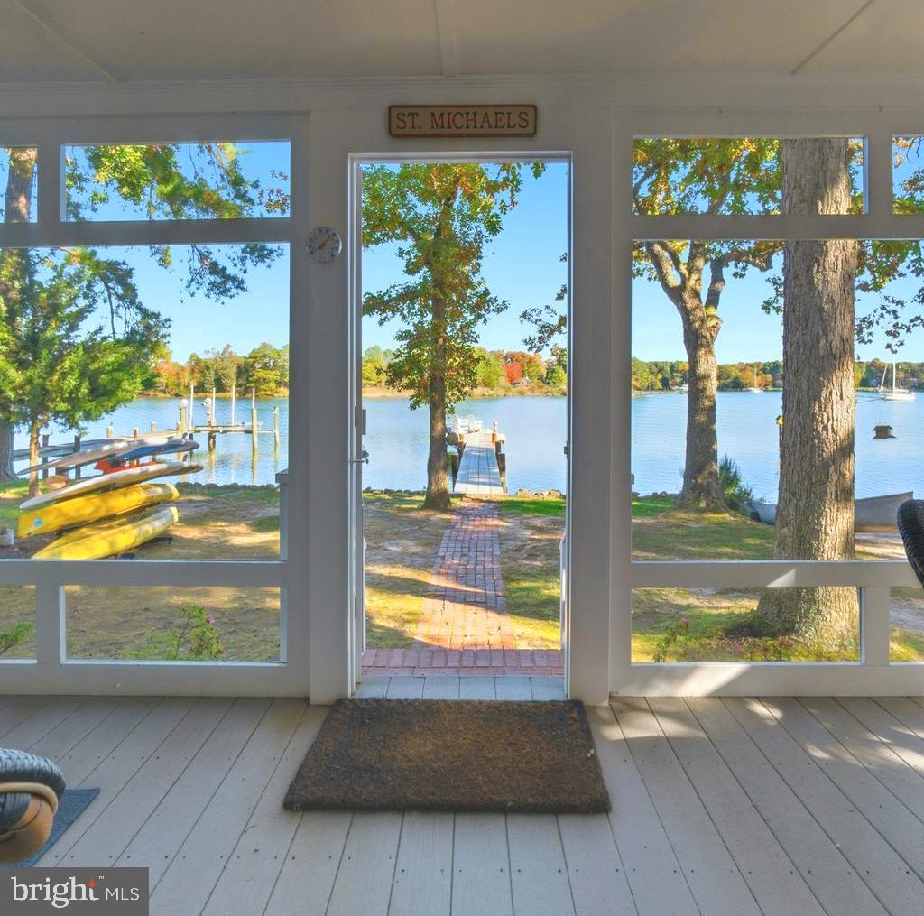 24318 Oakwood Park Road St. Michaels, MD 21663 - Photo 11 of 44 Screened Porch