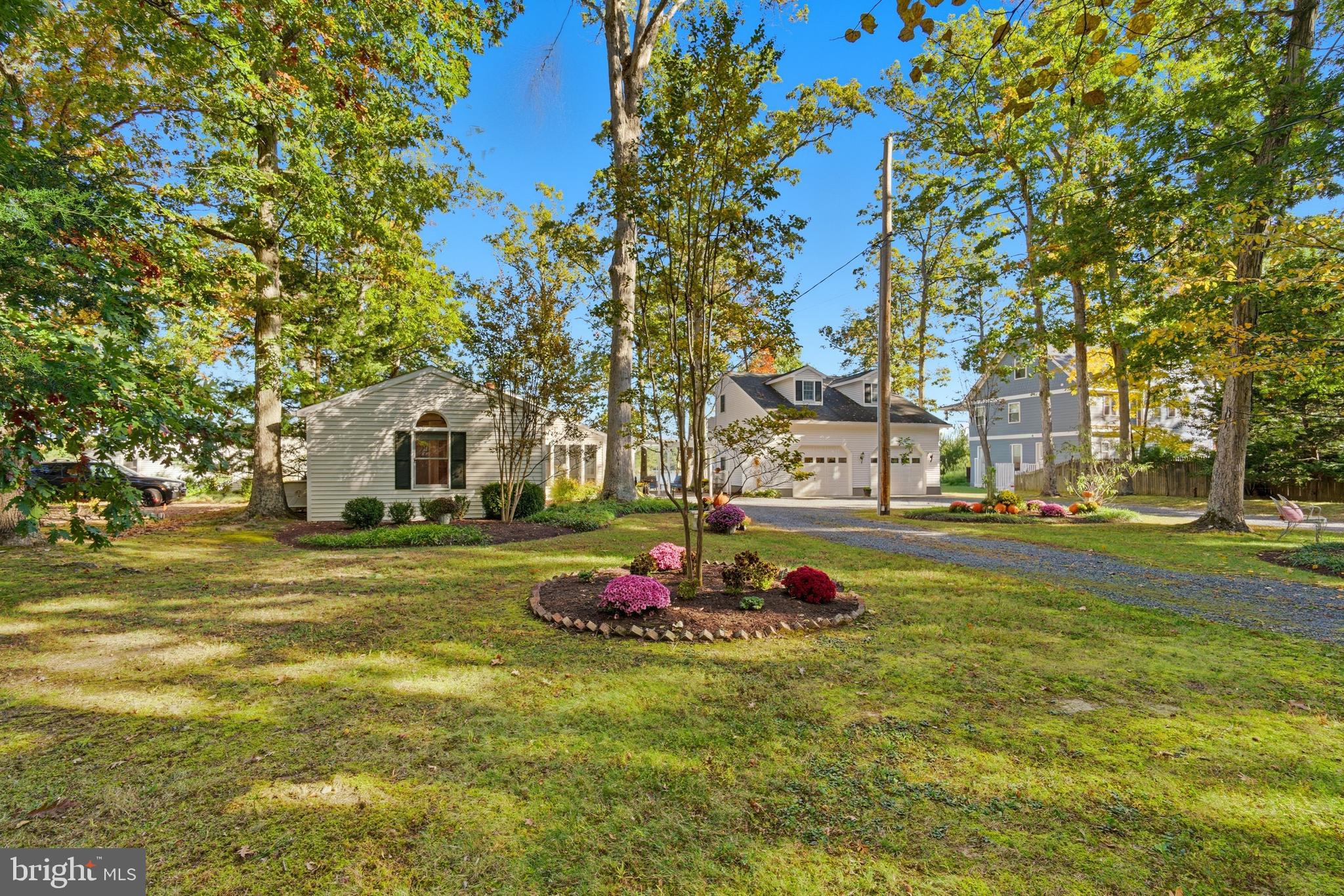 24318 Oakwood Park Road St. Michaels, MD 21663 - Photo 3 of 44 Exterior Front