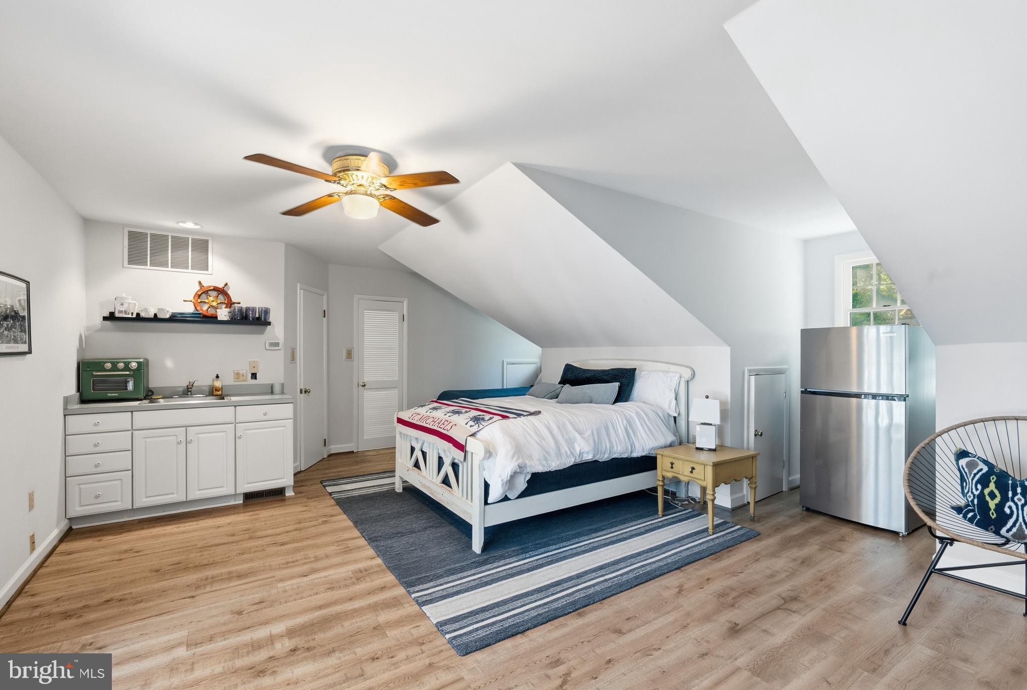 24318 Oakwood Park Road St. Michaels, MD 21663 - Photo 33 of 44 Guest Suite, Carriage House