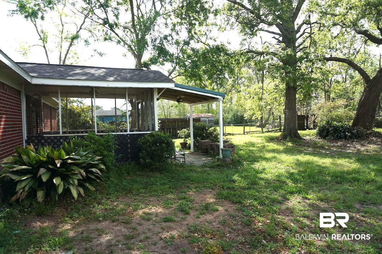 507 Carolyn Avenue Foley, AL 36535 - Photo 4 of 12
