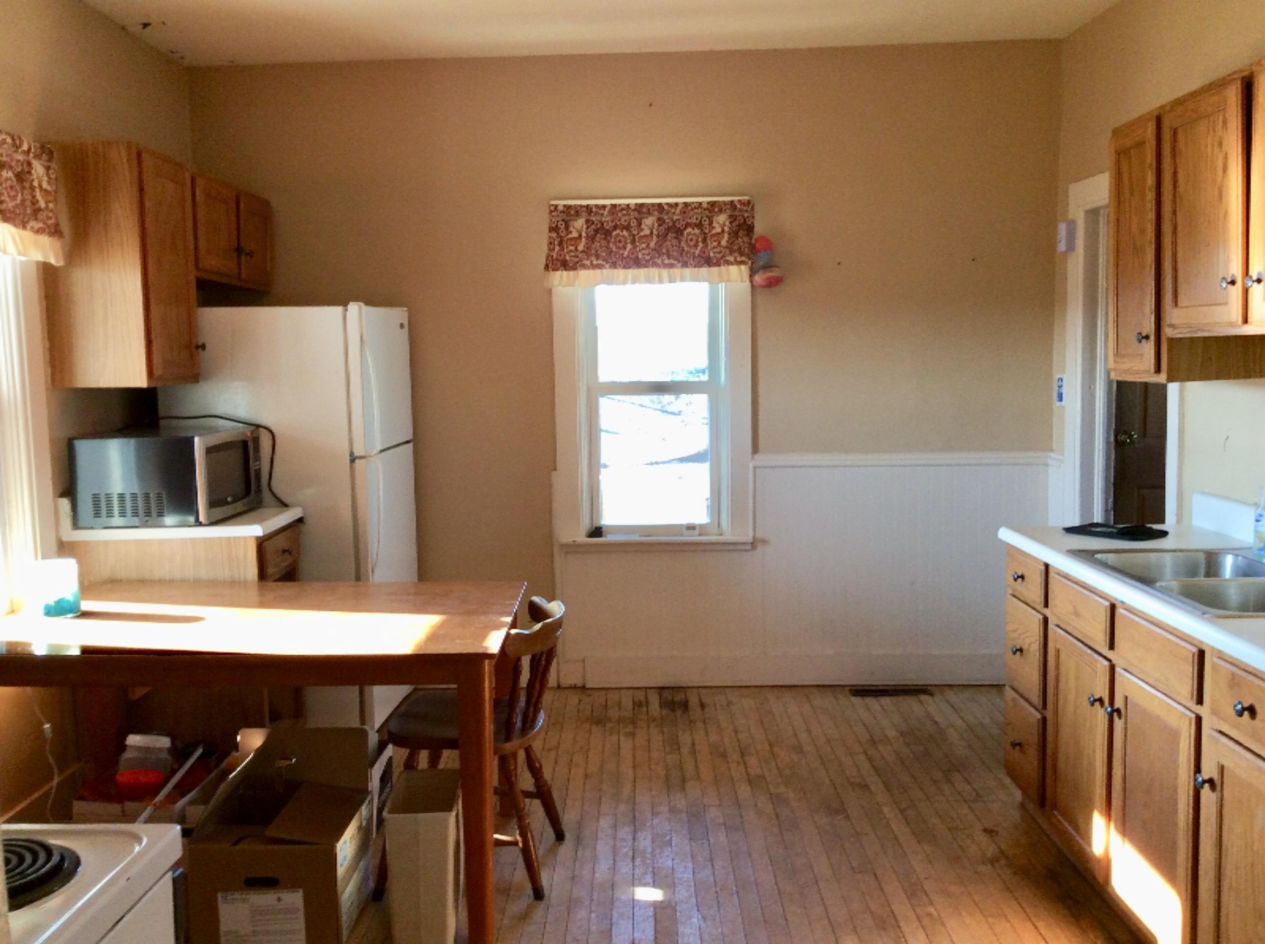 2946 County Line Road Manistee, MI 49660 - Photo 8 of 27 Kitchen
