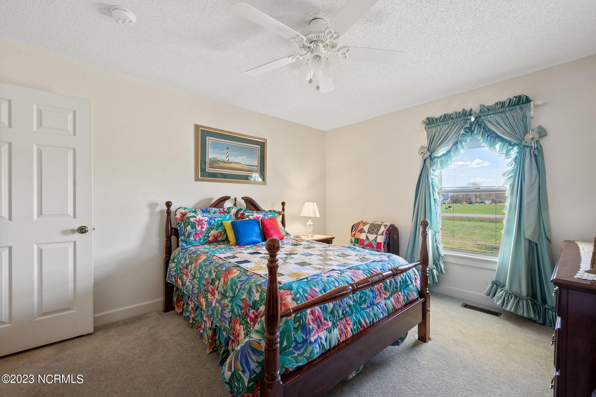 689 Lake Road Hertford, NC 27944 - Photo 24 of 51 Guest Room
