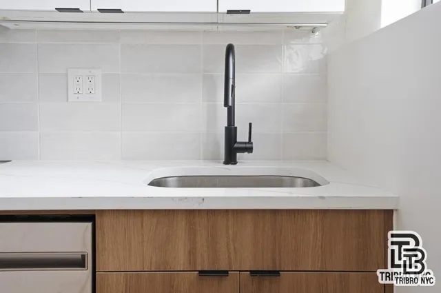 a close view of sink