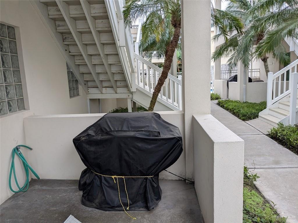 109 East Retama Street, Unit 1 South Padre Island, TX 78597 - Photo 2 of 16 a view of entryway and hall
