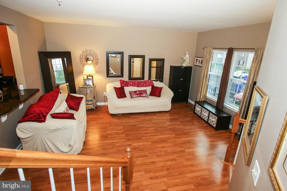 2062 Spring Run Circle Frederick, MD 21702 - Photo 12 of 30 Living Room