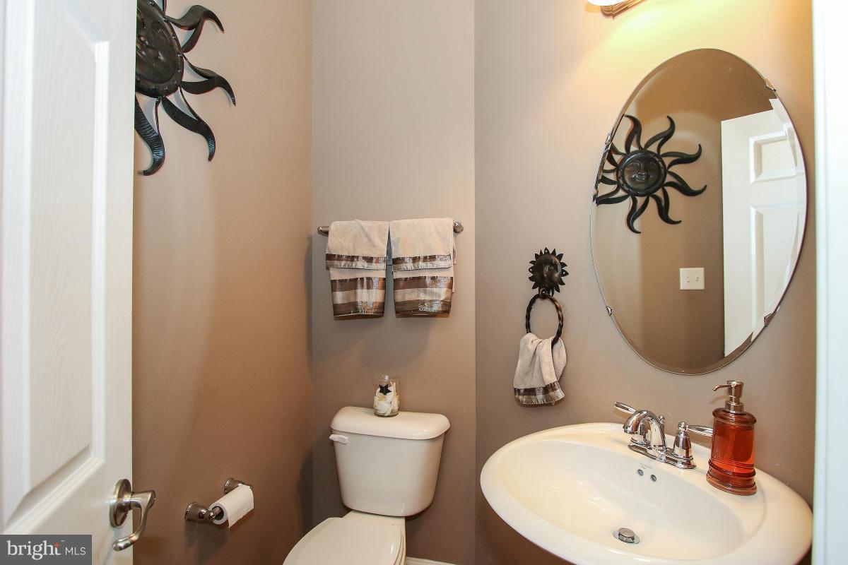 2062 Spring Run Circle Frederick, MD 21702 - Photo 13 of 30 Main Level Powder Room