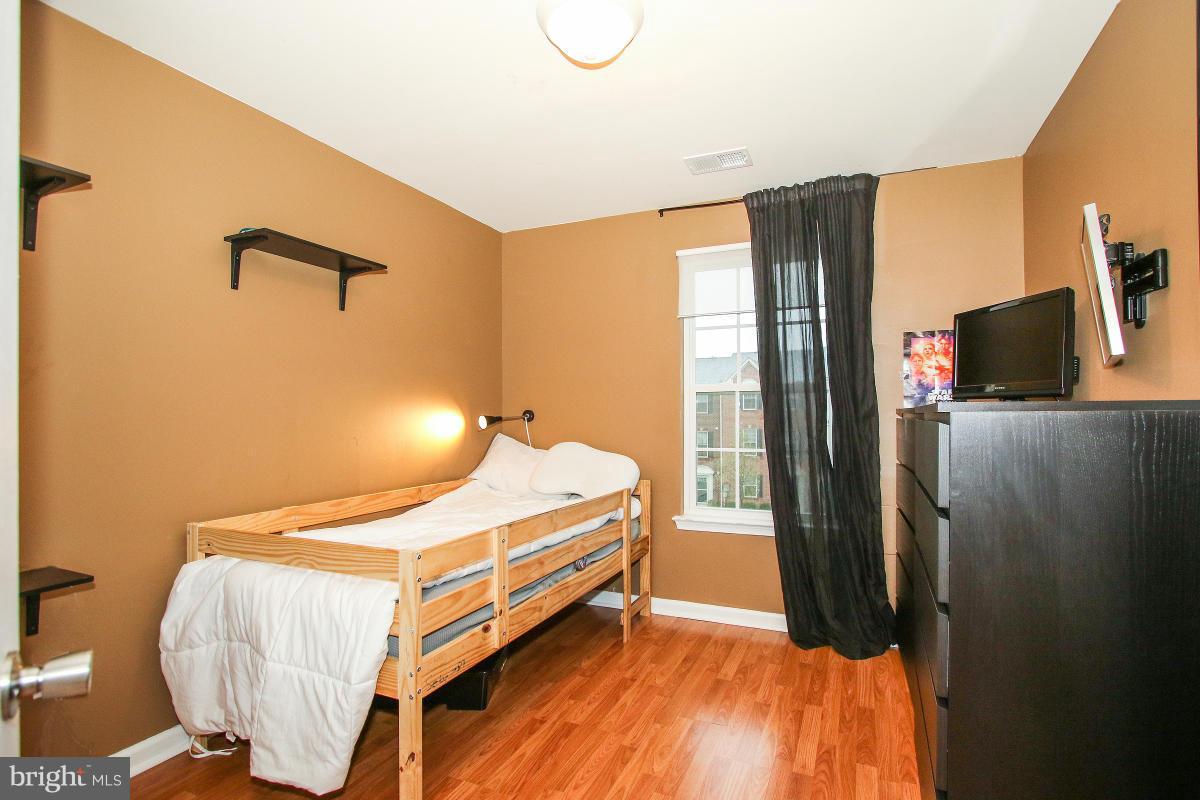 2062 Spring Run Circle Frederick, MD 21702 - Photo 14 of 30 Bedroom #2