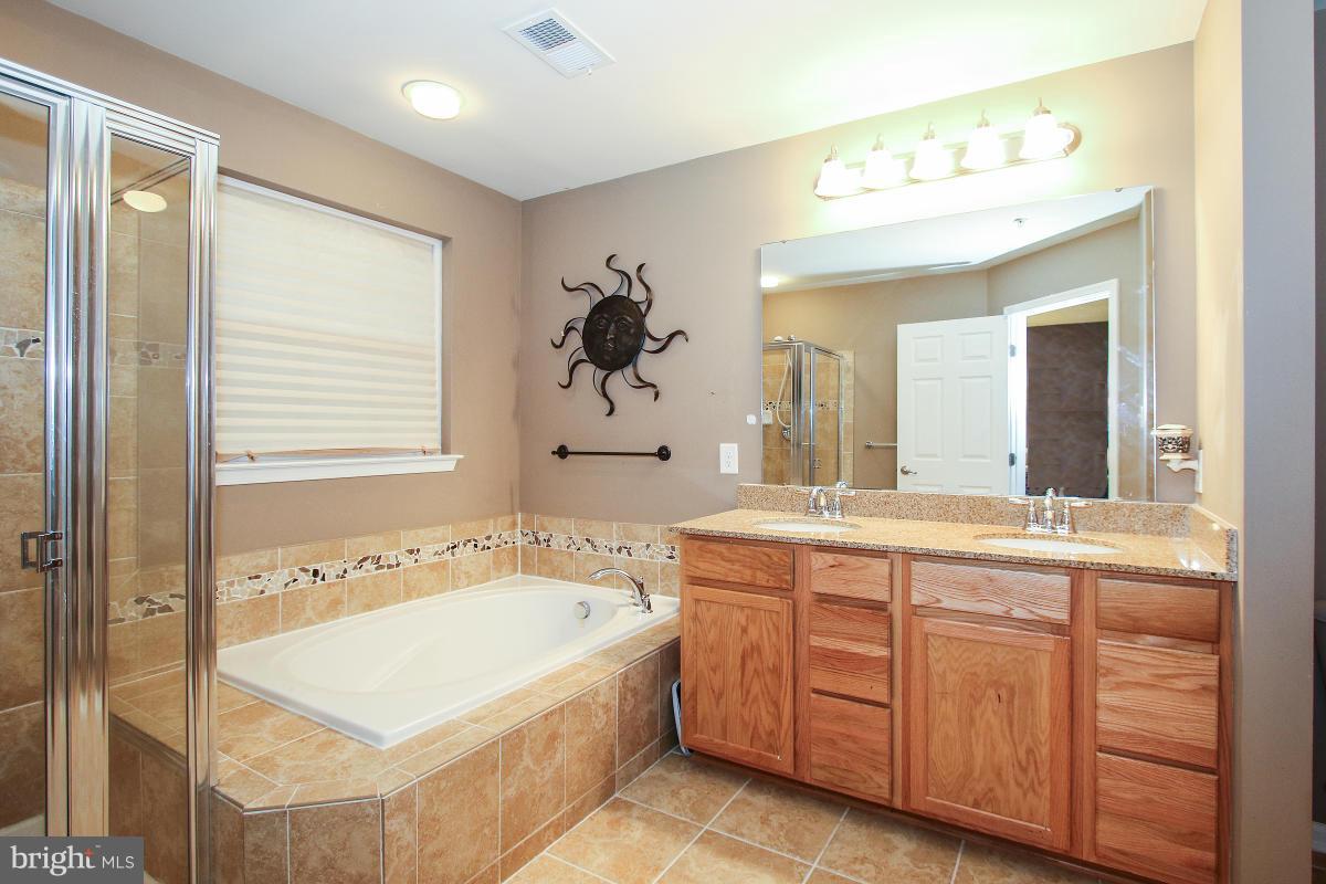 2062 Spring Run Circle Frederick, MD 21702 - Photo 19 of 30 Luxurious Master Bath