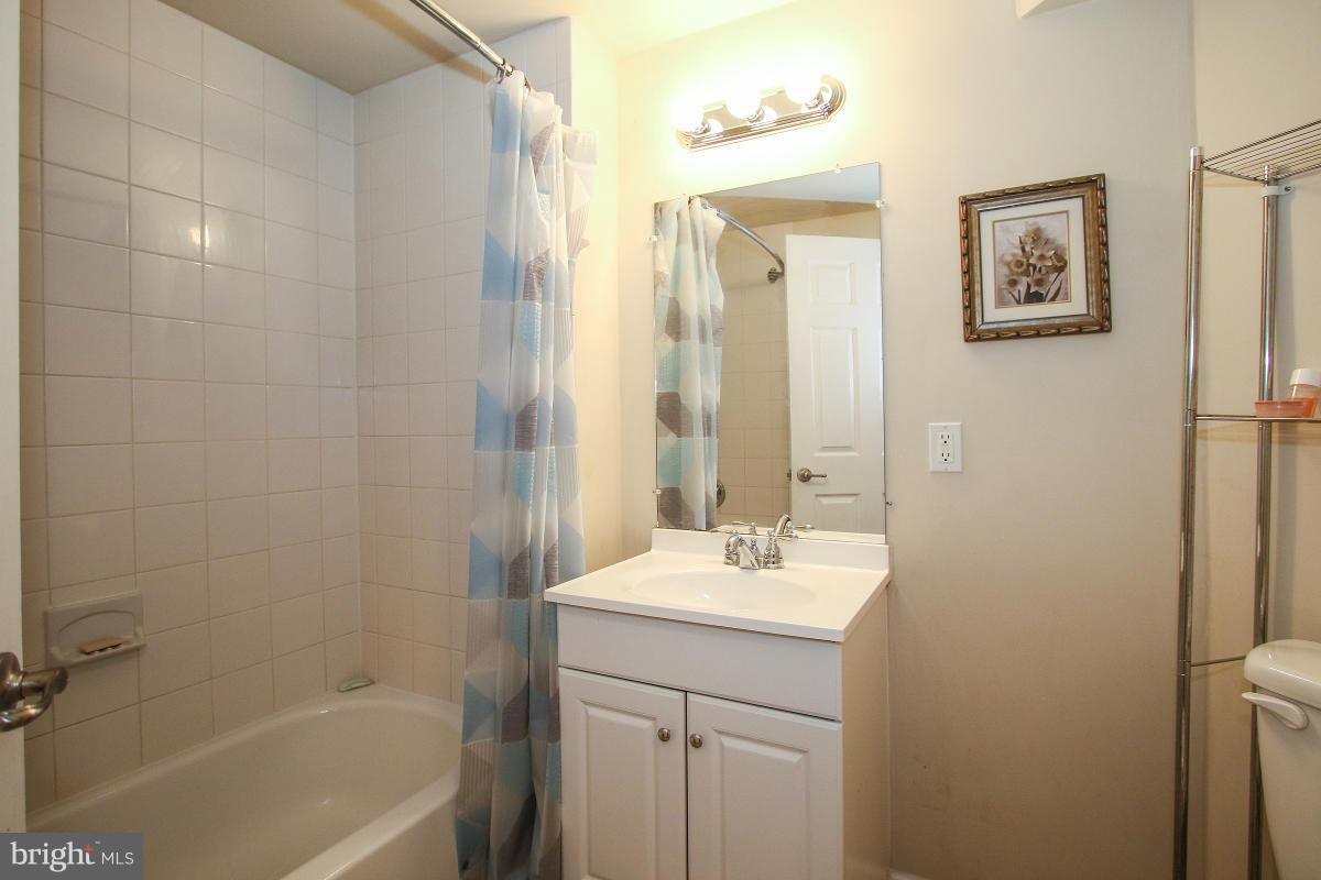2062 Spring Run Circle Frederick, MD 21702 - Photo 24 of 30 Lower Level Full Bath