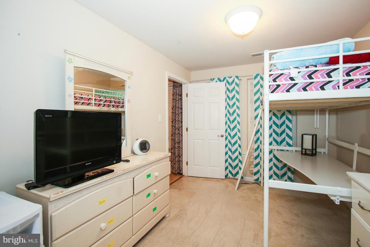 2062 Spring Run Circle Frederick, MD 21702 - Photo 25 of 30 Bedroom #4