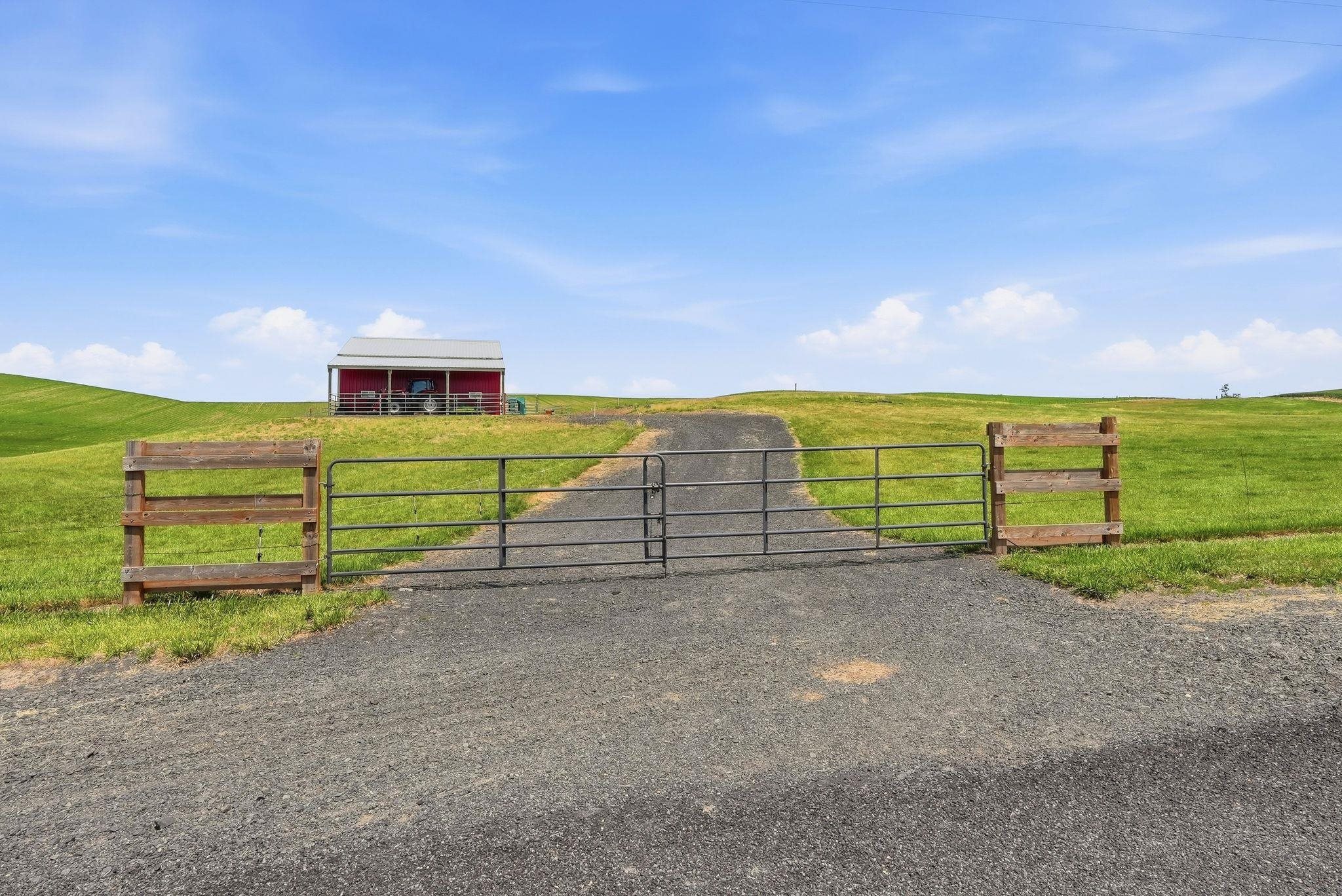 12103 East Spring Valley Road Latah, WA 99018 - Photo 39 of 49