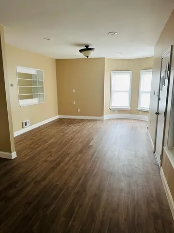 $2,600 | 5 Oxford Park, Unit 1, Revere, MA 02151