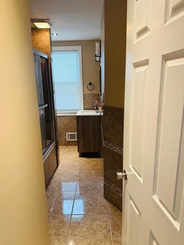 $2,600 | 5 Oxford Park, Unit 1, Revere, MA 02151