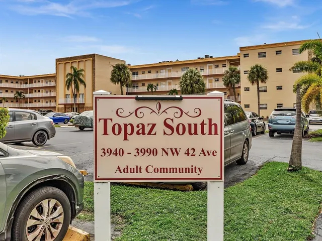 $117,200 | 3990 Northwest 42nd Avenue, Unit 308, Lauderdale Lakes, FL 33319