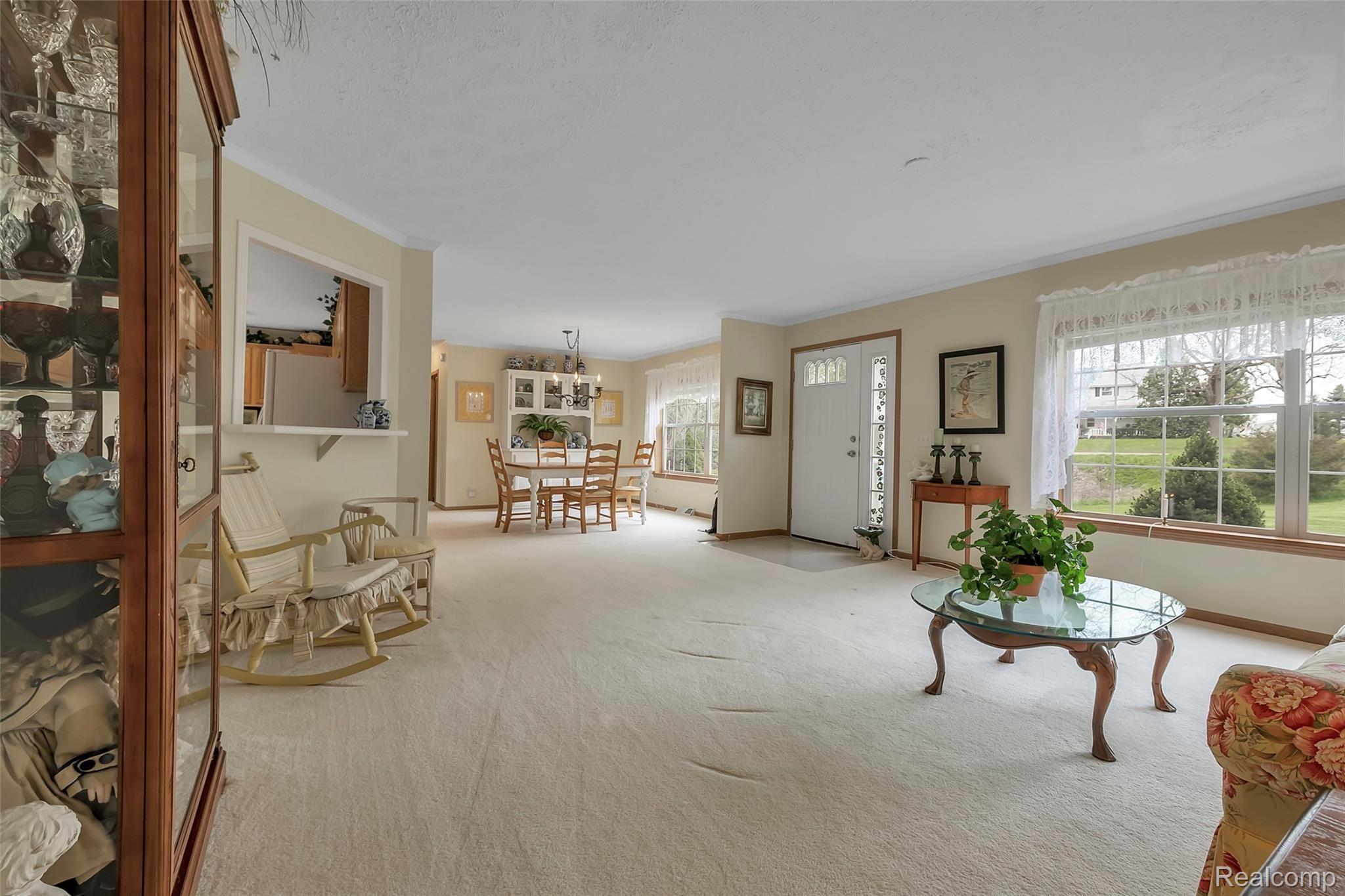 6046 Faussett Road Howell, MI 48855 - Photo 24 of 35 26_6064FaussettRdWindowStillRealEstatePhotography26_mls.jpg
