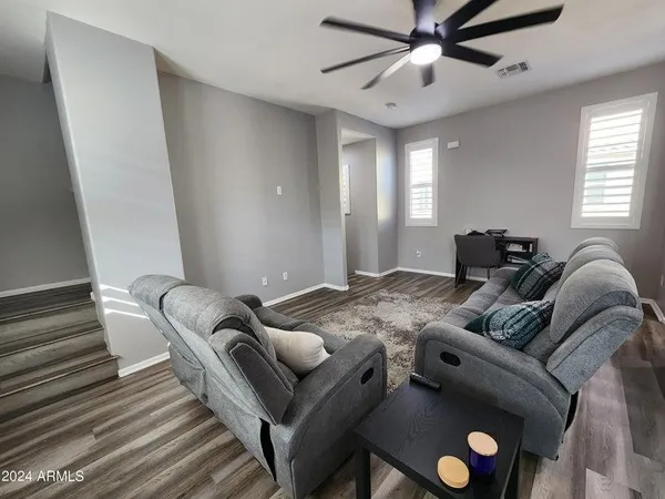 $1,800 | 1822 North 77th Glen, Phoenix, AZ 85035