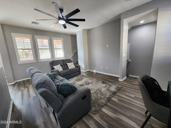 $1,800 | 1822 North 77th Glen, Phoenix, AZ 85035