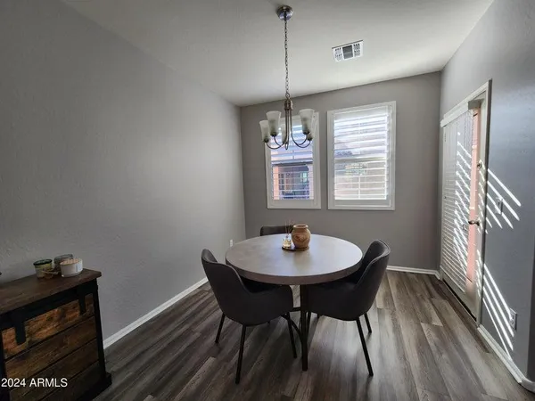 $1,800 | 1822 North 77th Glen, Phoenix, AZ 85035